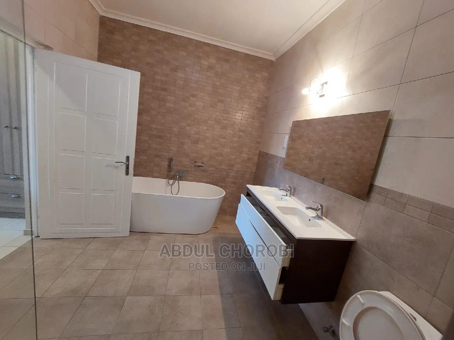 Furnished 4bdrm Villa in Masaki for Rent