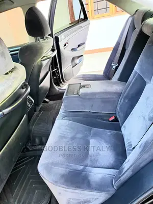 Toyota Crown 2004 Black