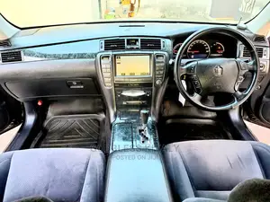 Toyota Crown 2004 Black