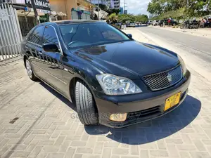 Toyota Crown 2004 Black