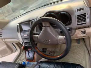 Toyota Harrier 2005 White