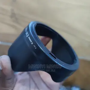 EW-78E Lens Hood for the Canon EF-S 15-85mm F/3.5-5.6 IS USM