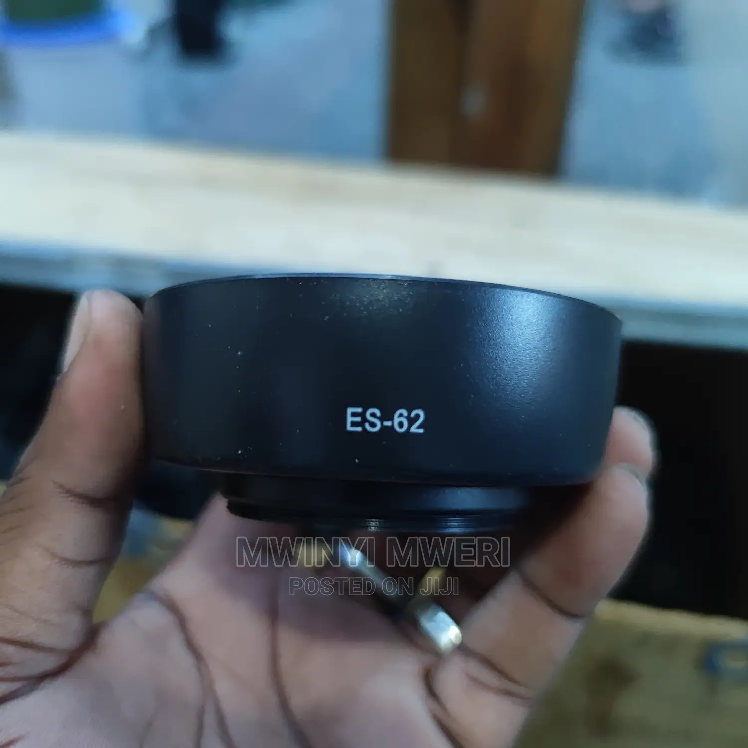 ES-62 Dedicated Lens Hood for Canon EF 50mm F/1.8 II Lens
