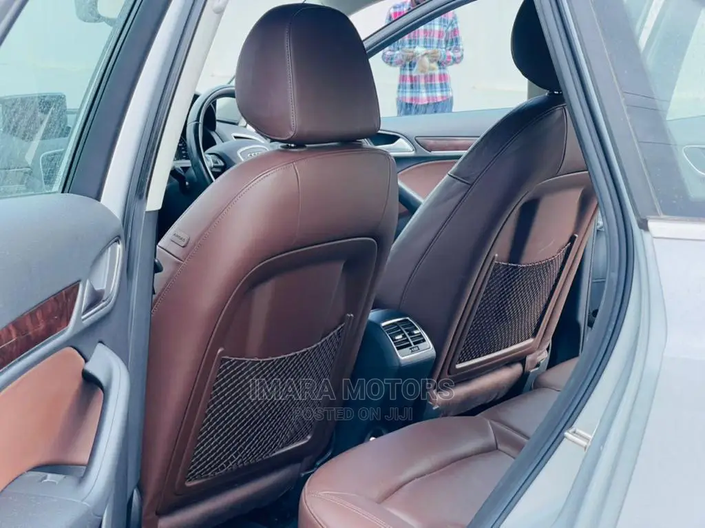 Audi Q3 2012 Silver
