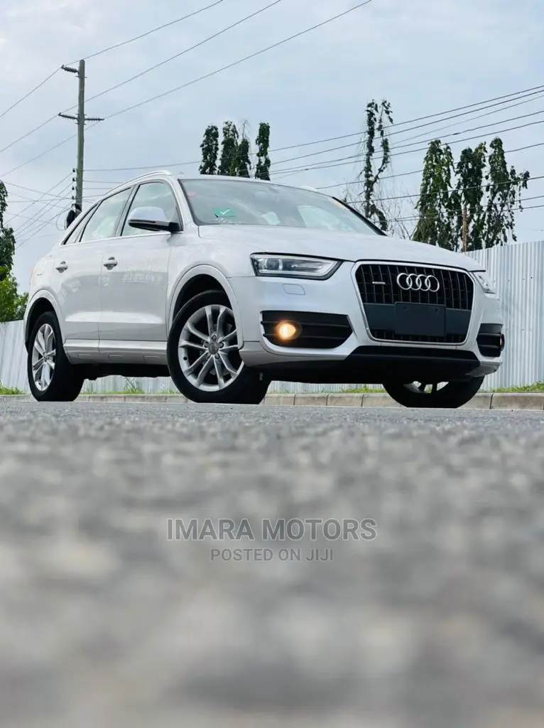 Audi Q3 2012 Silver