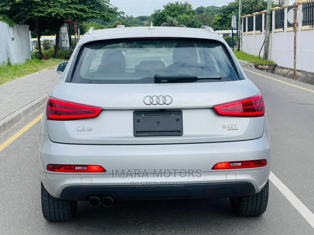 Audi Q3 2012 Silver