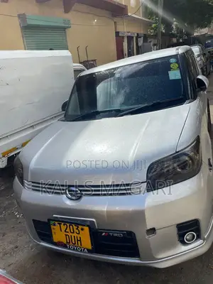 Toyota Corolla Rumion 2009 Silver