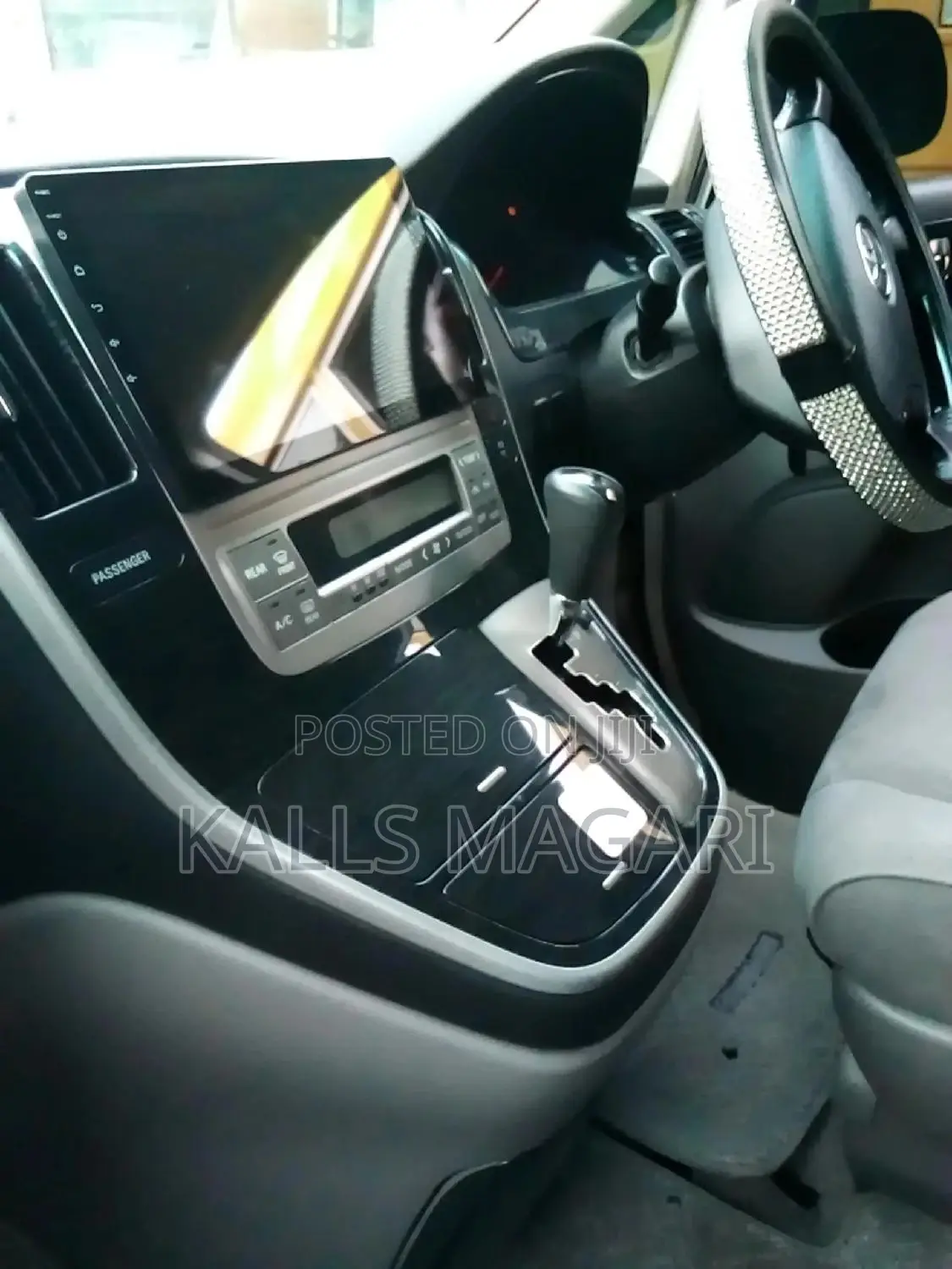 Toyota Alphard 2007 White