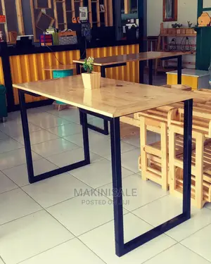 Meza Nzuri Sana Alafu Simple Bei Yetu Ni Poa