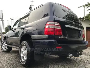 Toyota Land Cruiser 2004 Blue