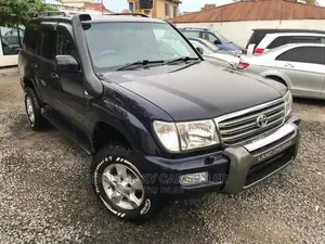 Toyota Land Cruiser 2004 Blue