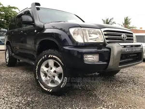 Toyota Land Cruiser 2004 Blue