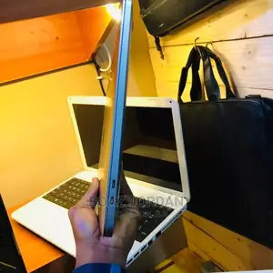 New Laptop Apple MacBook Pro 2019 16GB Intel Core I9 SSD 1T