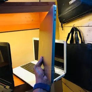 New Laptop Apple MacBook Pro 2019 16GB Intel Core I9 SSD 1T