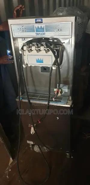 Ice Cream Maker Machine