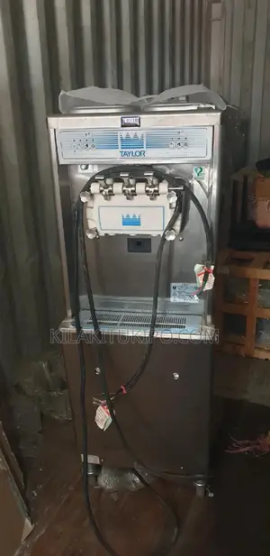 Ice Cream Maker Machine