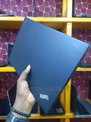 Laptop Lenovo ThinkPad T480s 8GB Intel Core I7 SSD 256GB