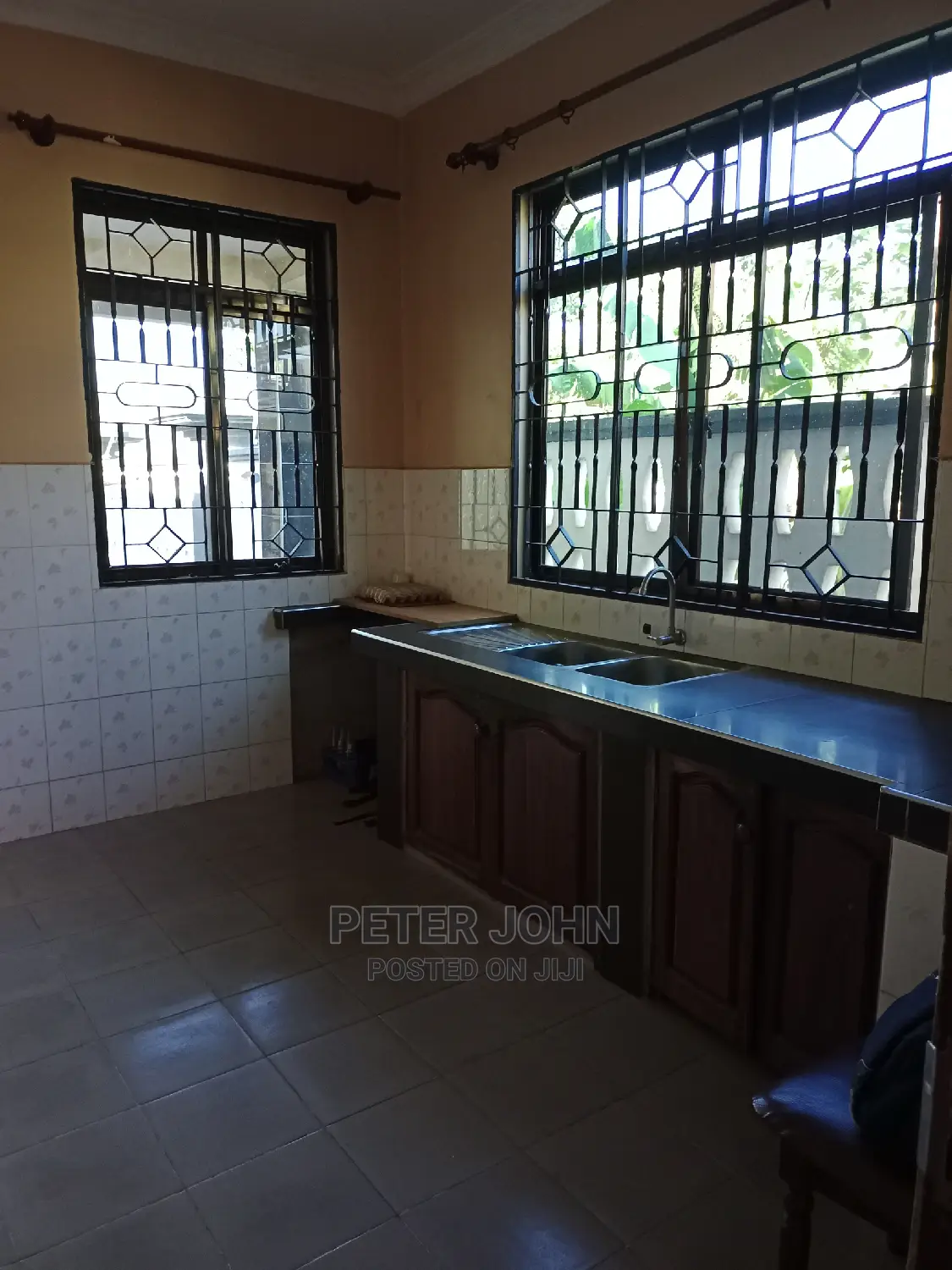 3bdrm House in Msasani for Rent