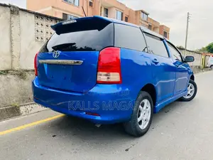 Toyota Wish 2004 Blue