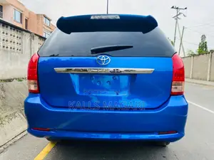 Toyota Wish 2004 Blue