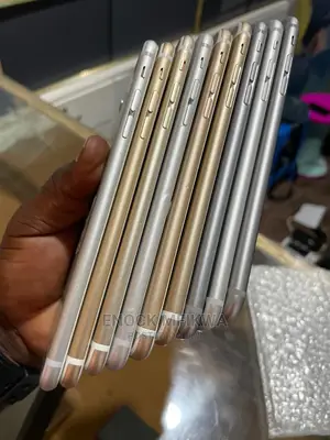 New Apple iPhone 6 Plus 64 GB Gold