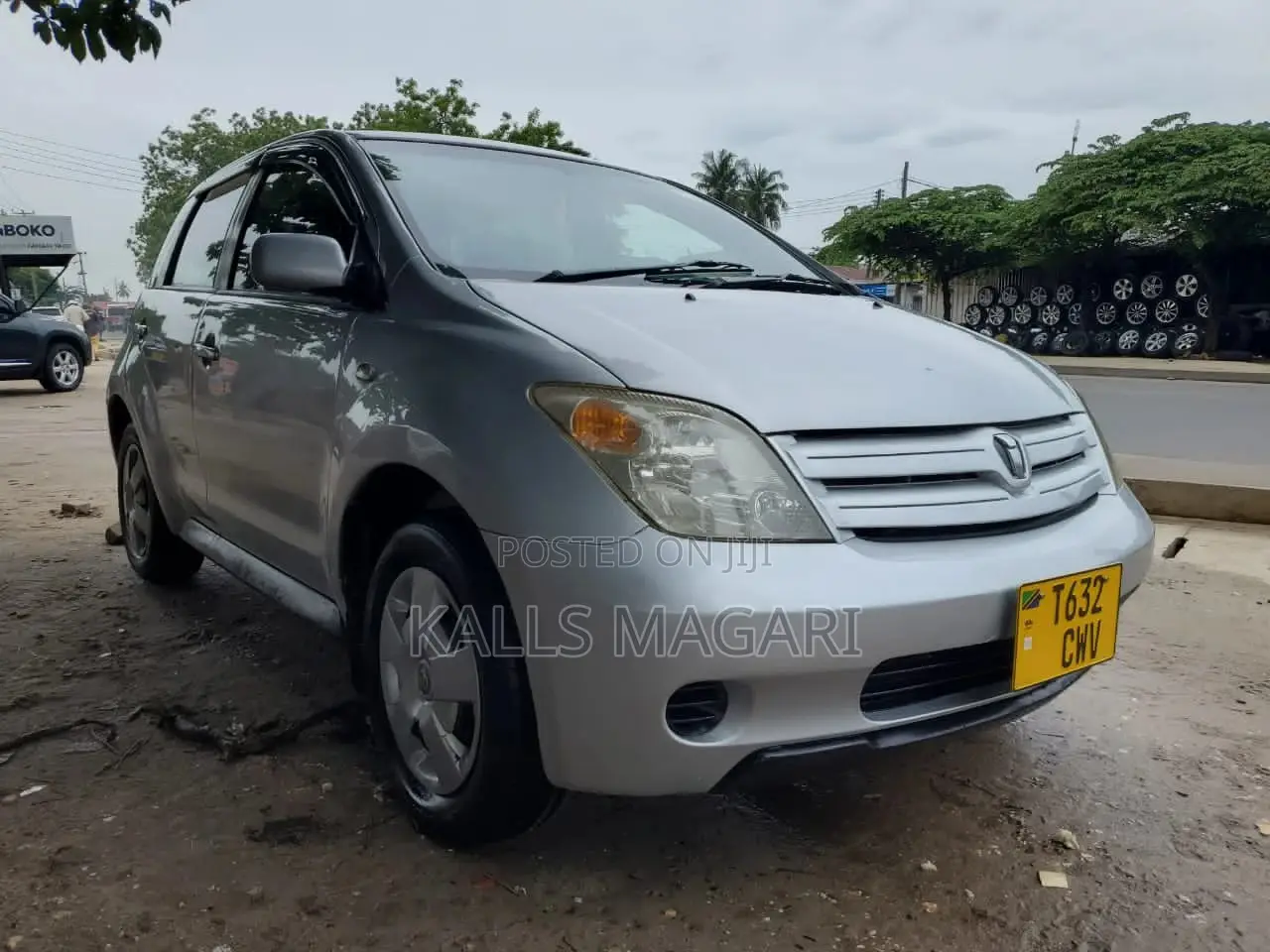 Toyota IST 2002 Silver