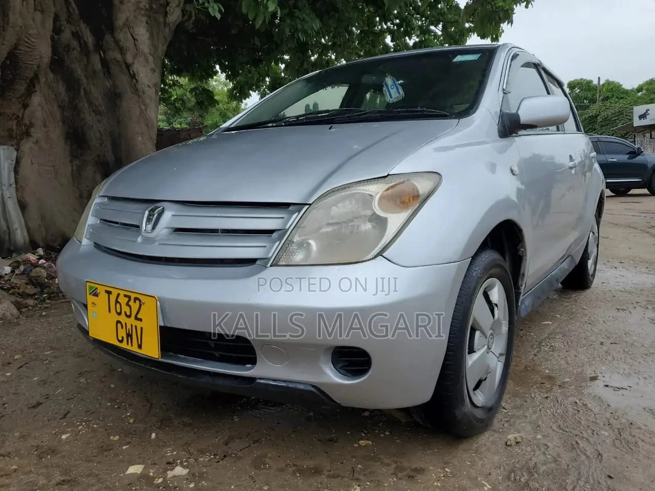Toyota IST 2002 Silver