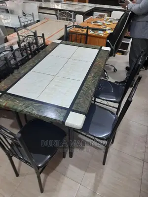 Meza Ya Chakula