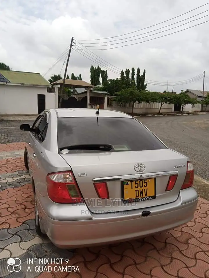 Toyota Corona Premio 2001 Silver