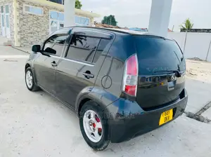 Toyota Passo 2005 1.3 FWD Black