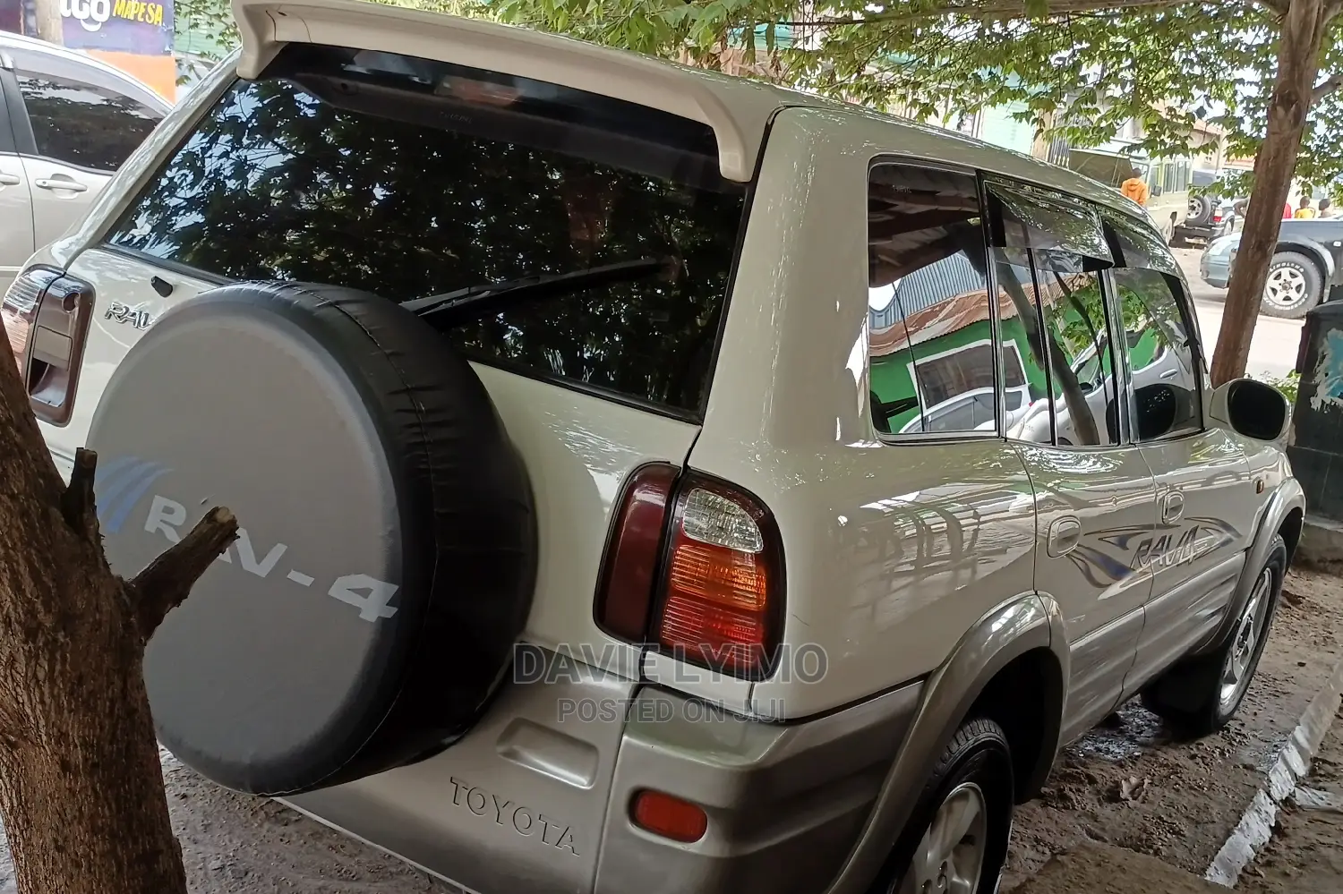 Toyota RAV4 1999 Pearl
