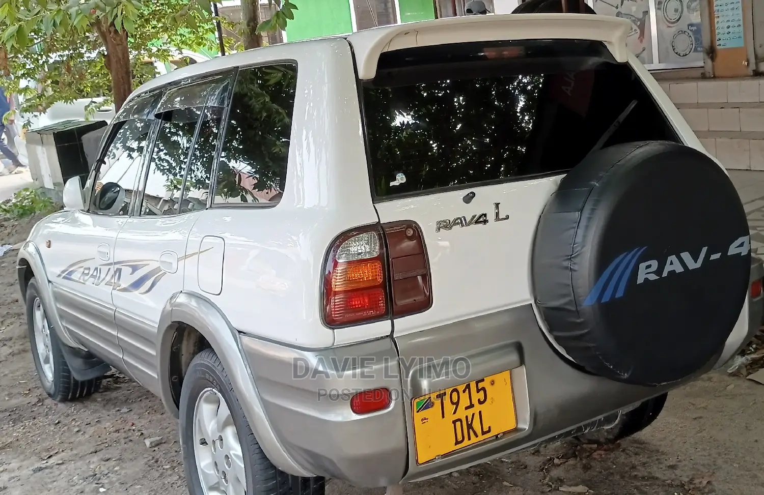 Toyota RAV4 1999 Pearl