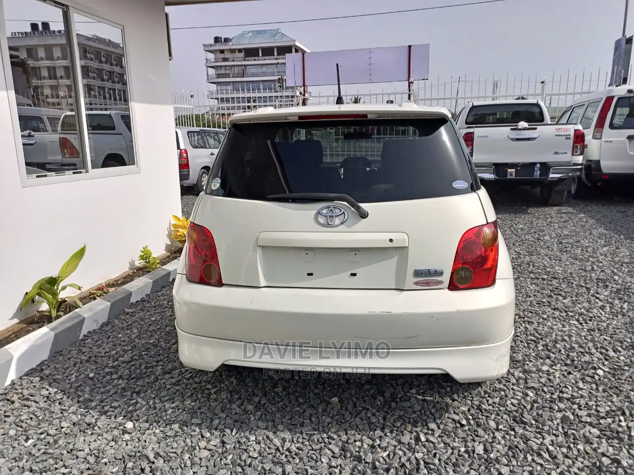 Toyota IST 2002 Pearl