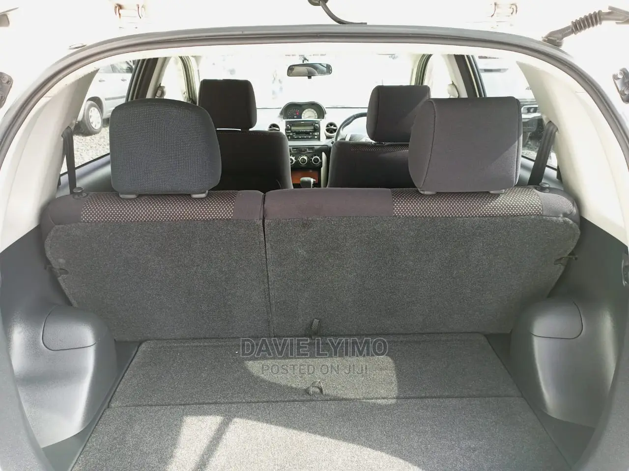 Toyota IST 2002 Pearl