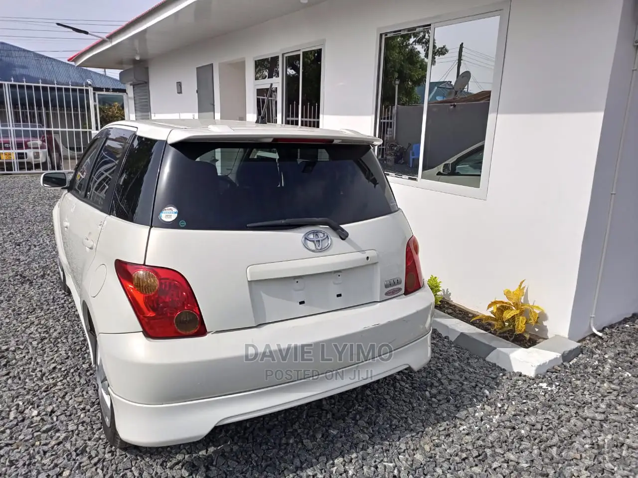 Toyota IST 2002 Pearl