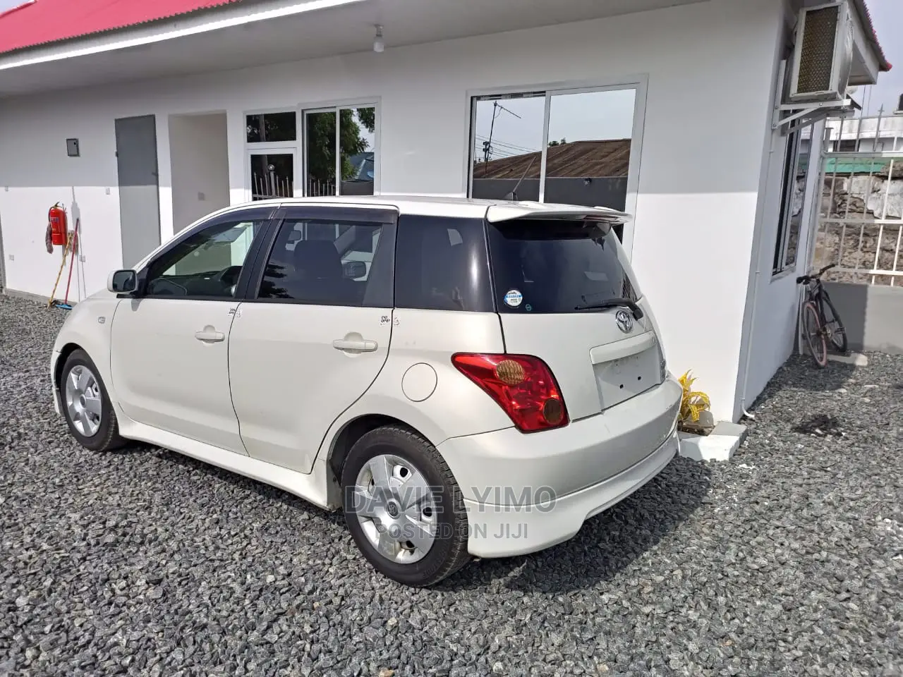 Toyota IST 2002 Pearl