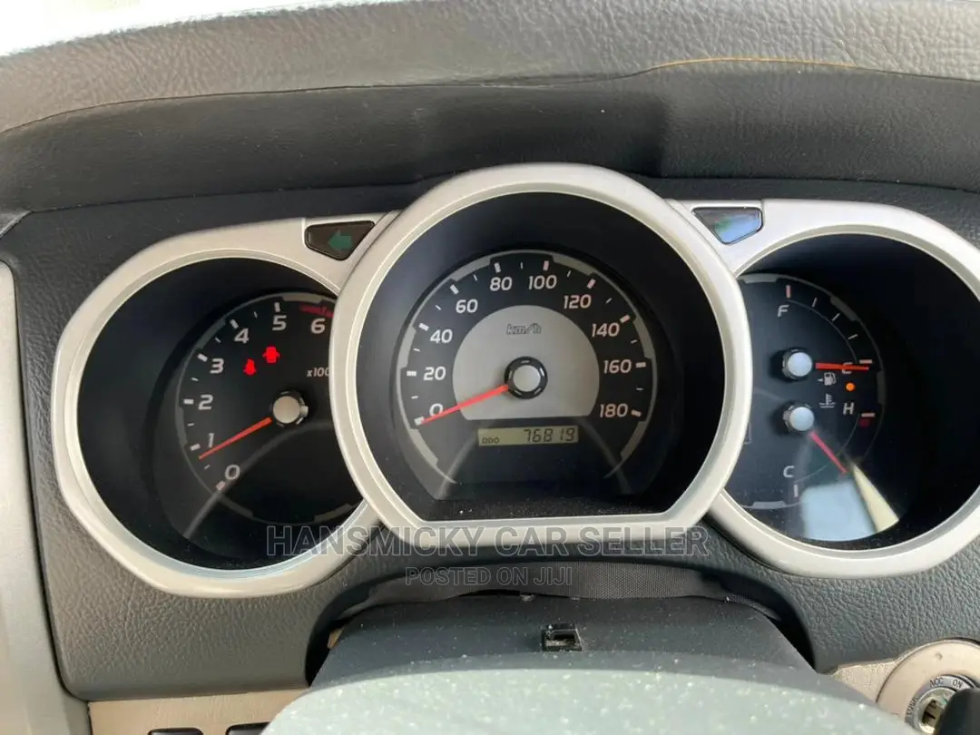 Toyota Hilux Surf 2006 White