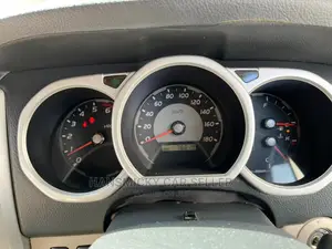 Toyota Hilux Surf 2006 White