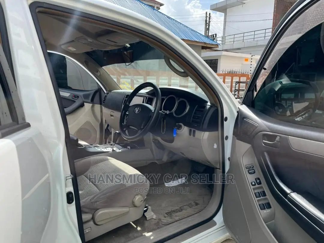 Toyota Hilux Surf 2006 White