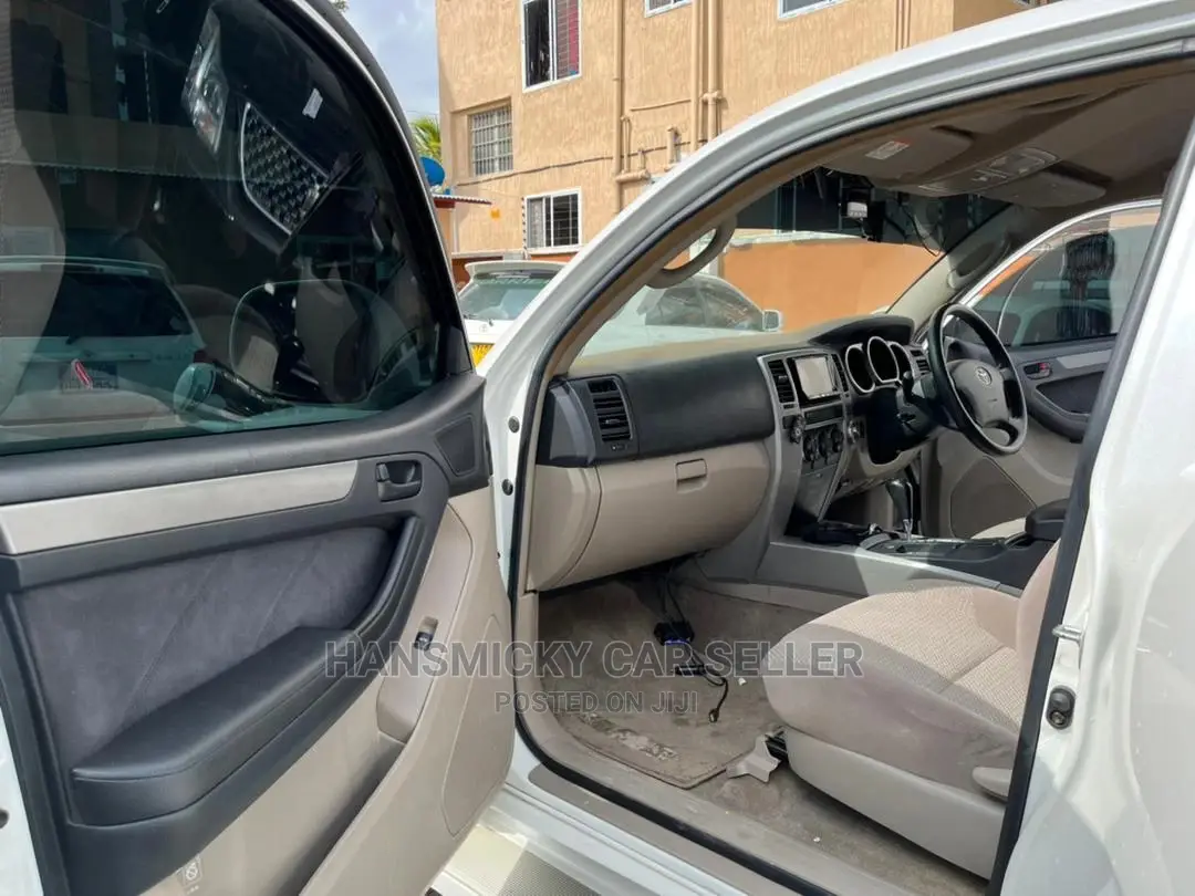 Toyota Hilux Surf 2006 White