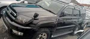 Toyota Hilux Surf 2004 Black