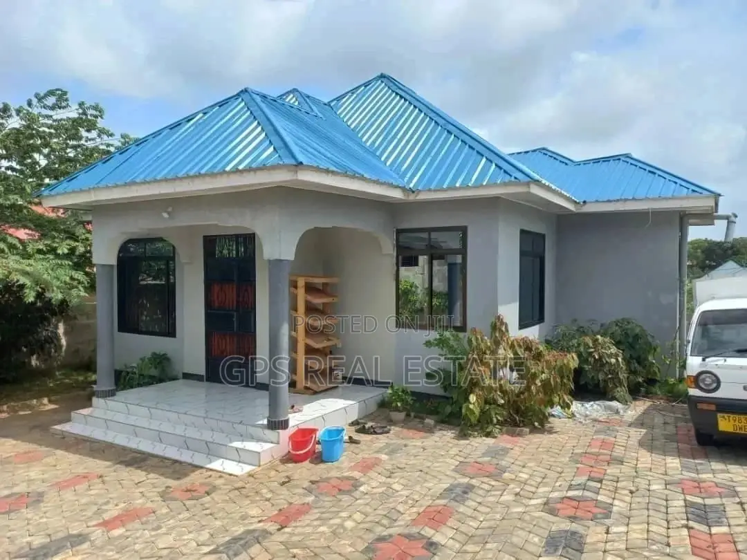 3bdrm House in Safari Mansa, Kinondoni for Sale