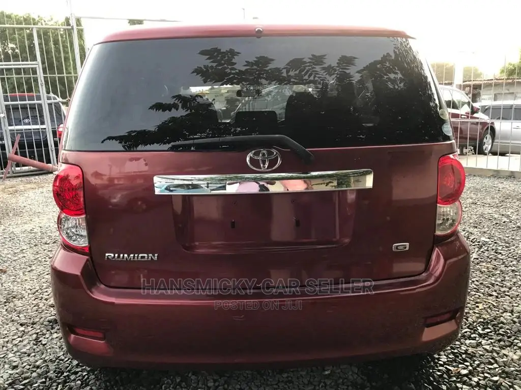 Toyota Corolla Rumion 2007