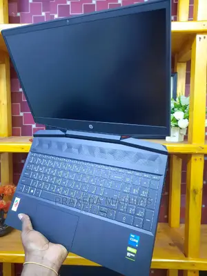 New Laptop HP Pavilion 15 8GB Intel Core I5 HDD 500GB