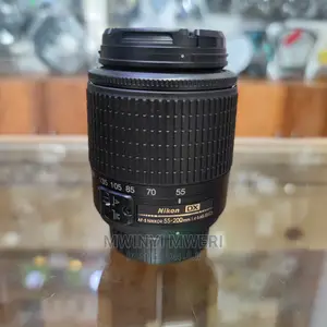 Nikon 55-200mm F/4-5.6g ED AF-S DX Autofocus Zoom Lens
