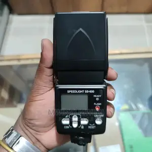 Nikon SB-600 Speedlight Flash for Nikon Digital SLR Cameras