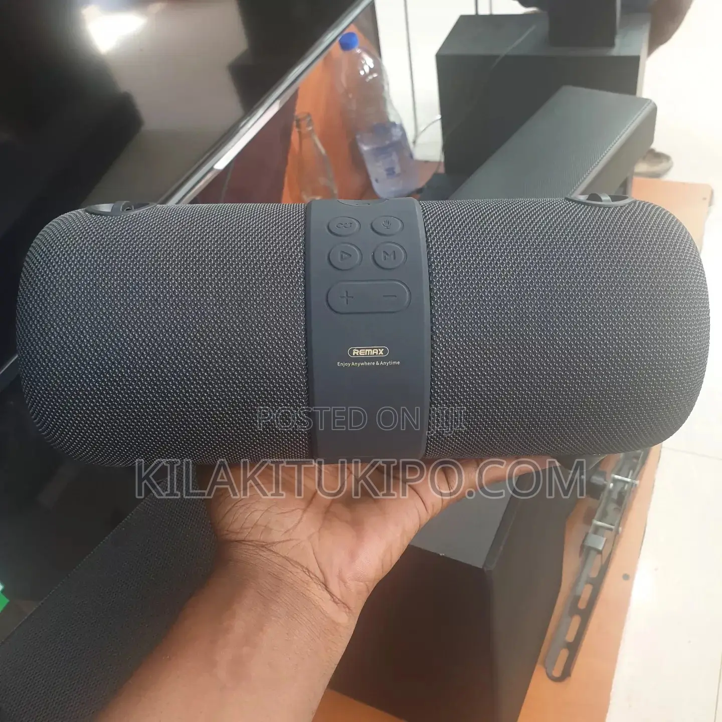 Remax Wireless Rechargeable Speaker