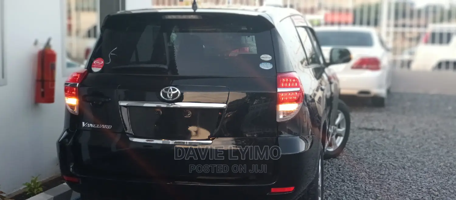Toyota Vanguard 2010 Black