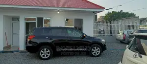 Toyota Vanguard 2010 Black