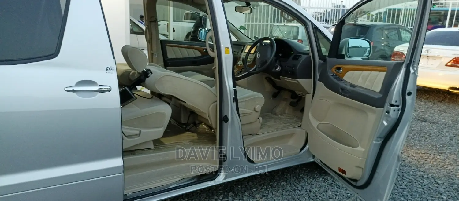 Toyota Alphard 2007 Silver